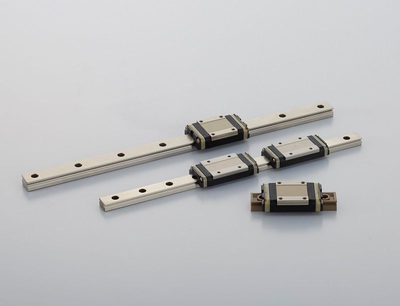 P_LG_PU_R_black_3comp.jpg PU model